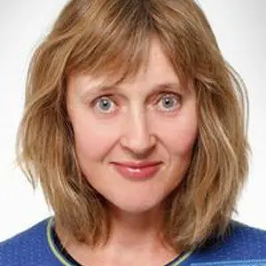 Pirjo Tynjälä lastenlääkäri lasten reumatologian erikoislääkäri