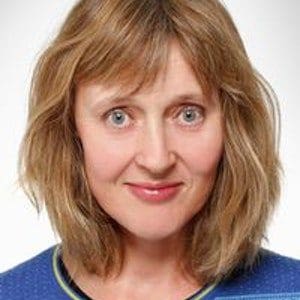 Pirjo Tynjälä lastenlääkäri lasten reumatologian erikoislääkäri